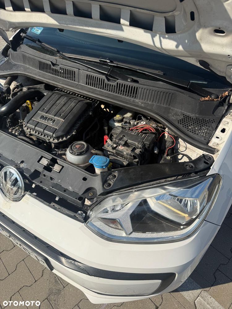 Volkswagen up! 1.0 Beats - 13