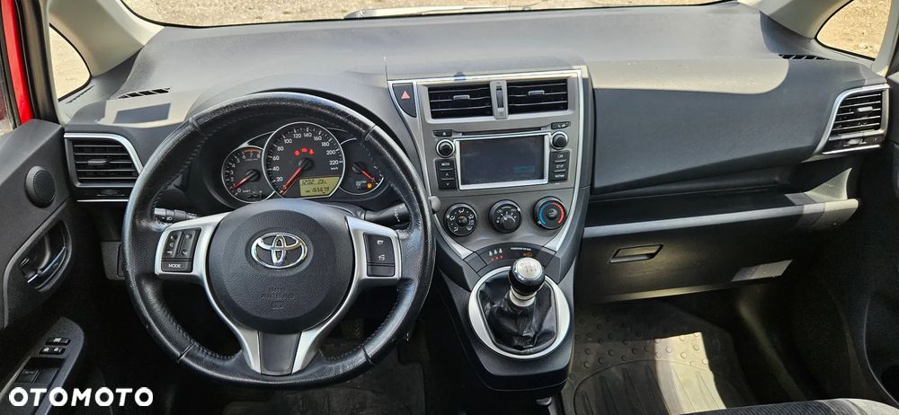 Toyota Verso S - 12