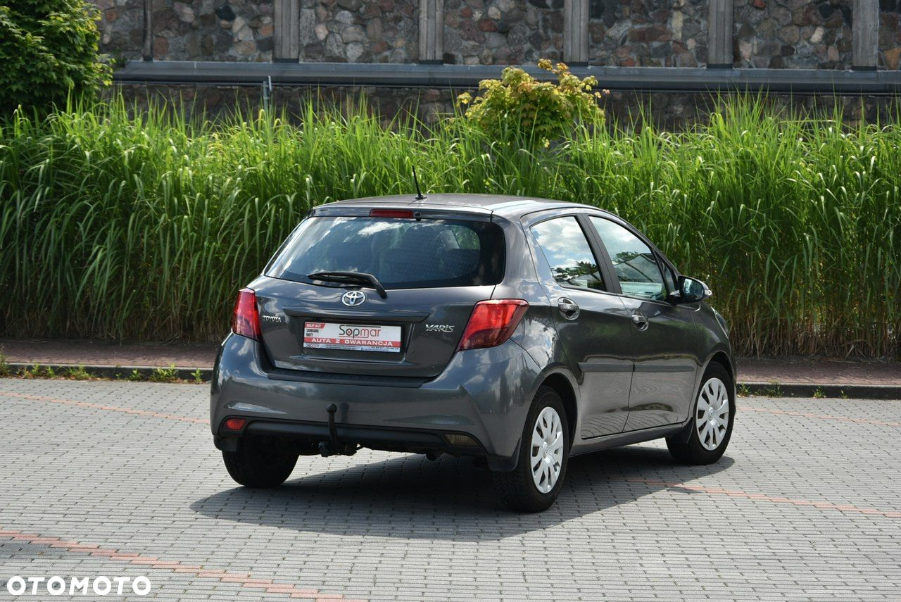 Toyota Yaris - 24