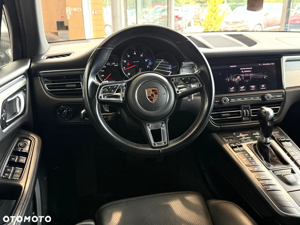 Porsche Macan - 9