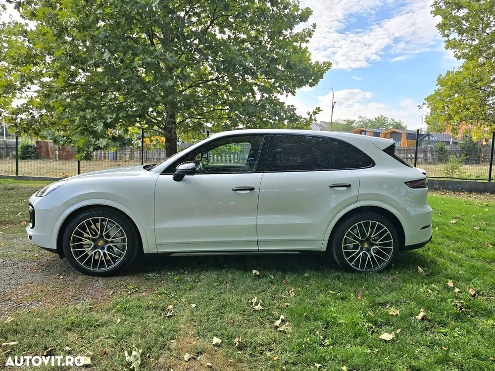 Porsche Cayenne - 8