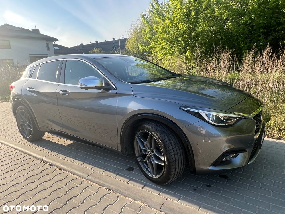 Infiniti Q30 1.5d Premium 7DCT - 15
