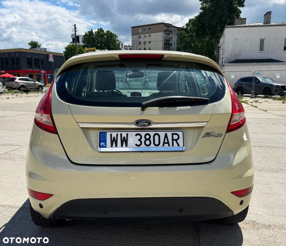 Ford Fiesta 1.4 Ghia - 6