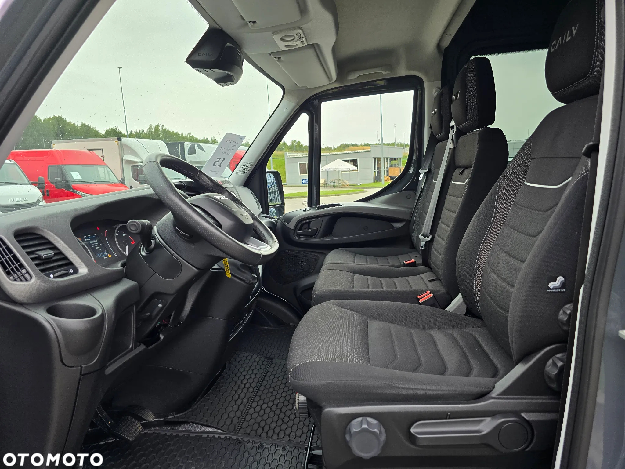 Iveco DAILY 35S18 BRYGADÓWKA - 9