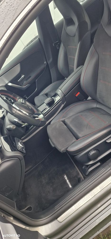 Mercedes-Benz CLA - 12