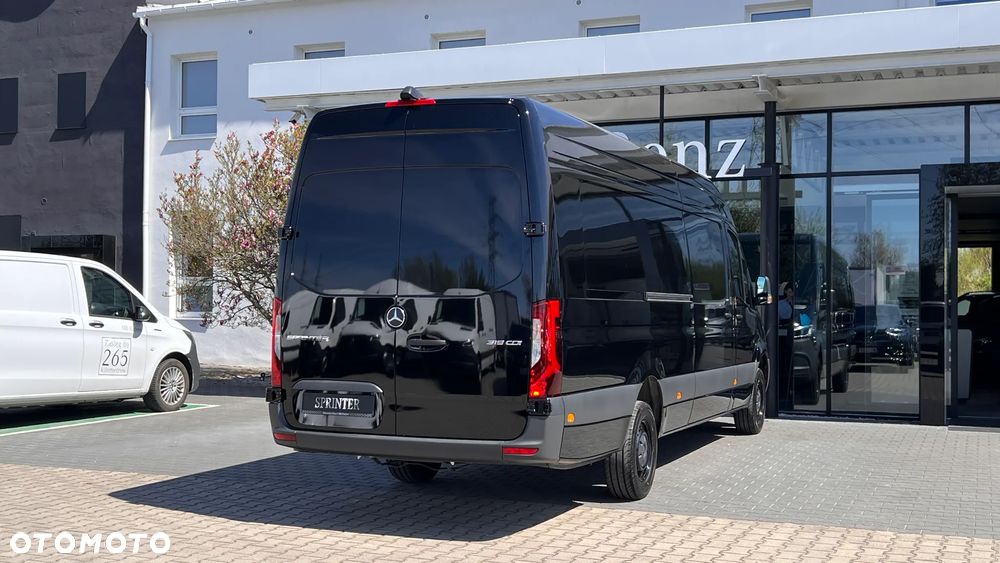 Mercedes-Benz Sprinter 319 CDI - 11
