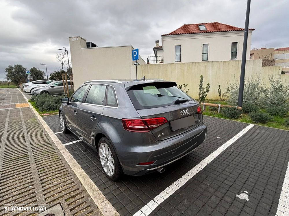 Audi A3 Sportback 1.6 TDI Design - 4