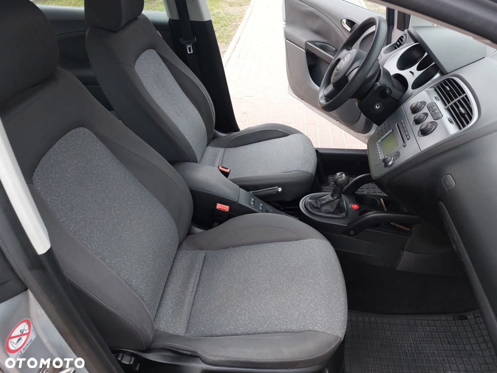 Seat Toledo 1.6 Reference - 16