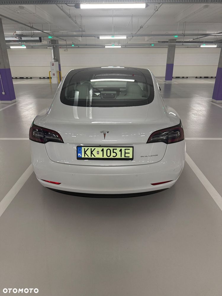 Tesla Model 3 Langstreckenbatterie Allradantrieb Dual Motor - 8