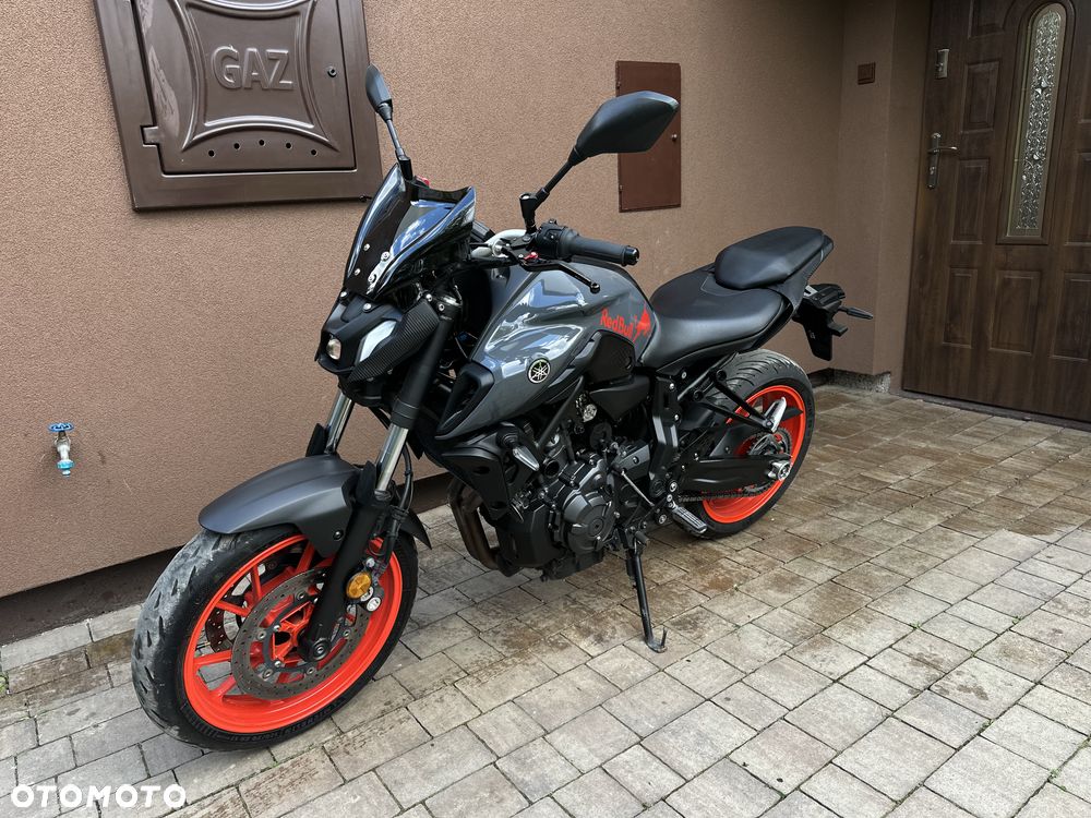 Yamaha MT - 19