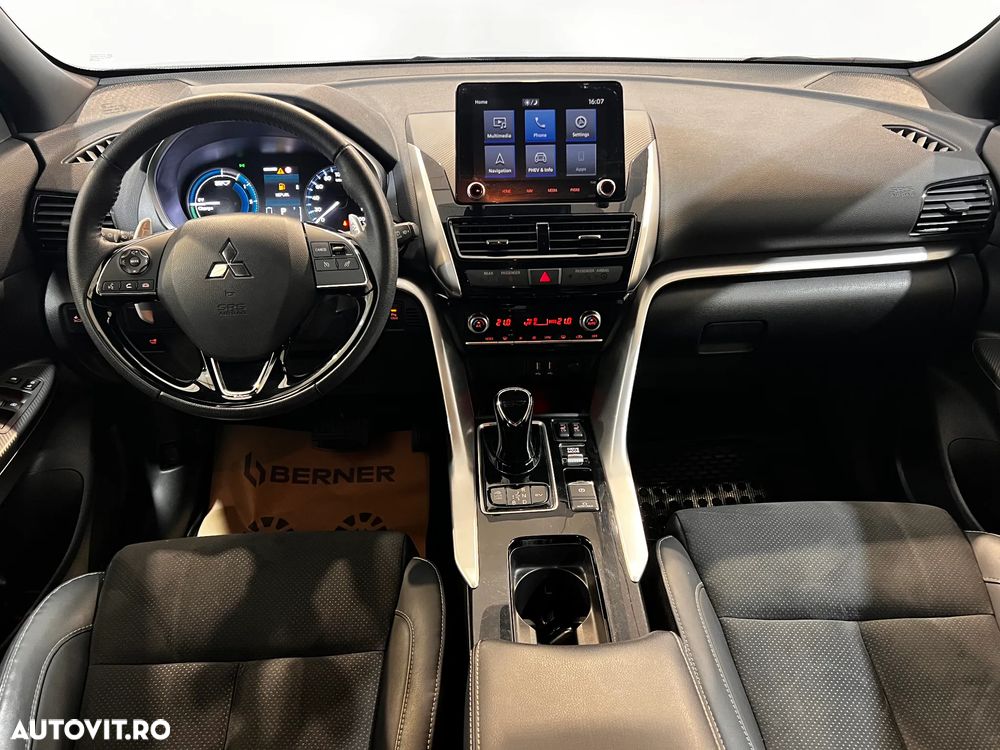 Mitsubishi Eclipse-Cross - 23
