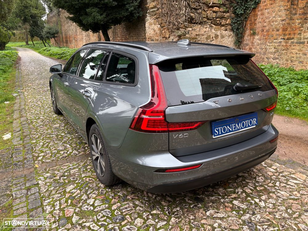 Volvo V60 2.0 D3 Momentum Plus Geartronic - 5