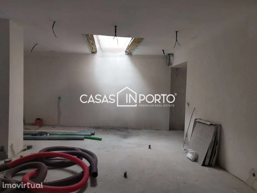 Loja junto a Câmara da Maia (Comercio e Serviços) - Grande imagem: 5/14