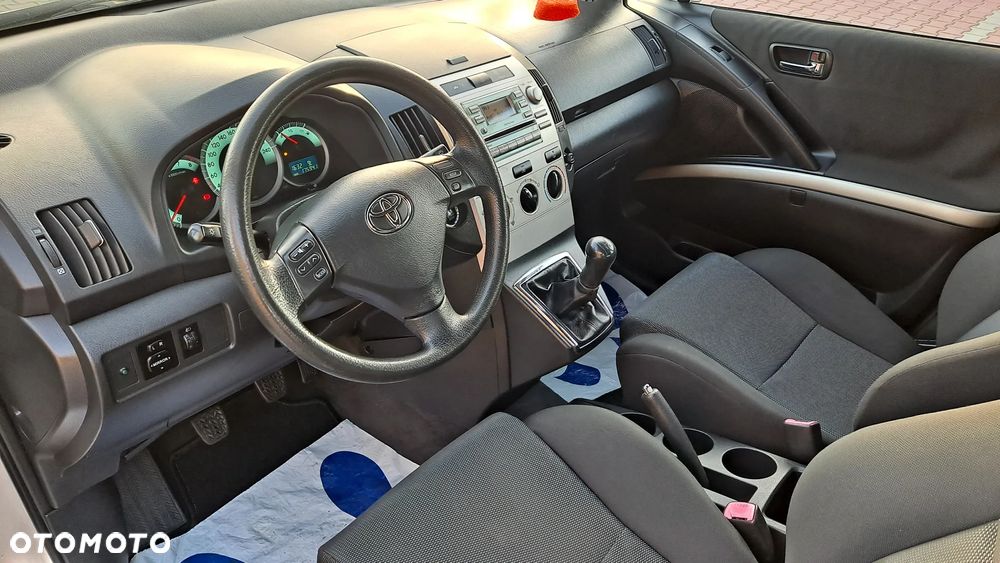 Toyota Corolla Verso 1.6 Terra - 14