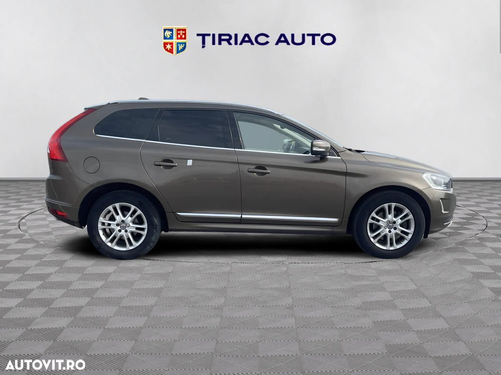 Volvo XC 60 D4AWD Momentum - 8