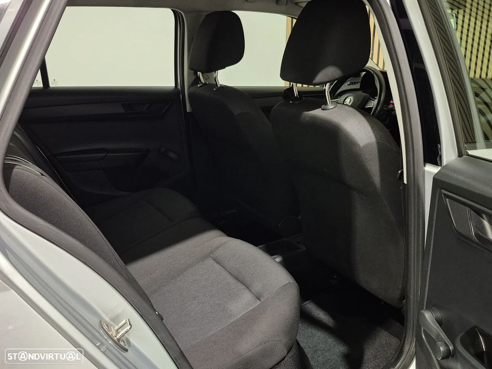 Skoda Fabia Break 1.0 TSI Style - 12