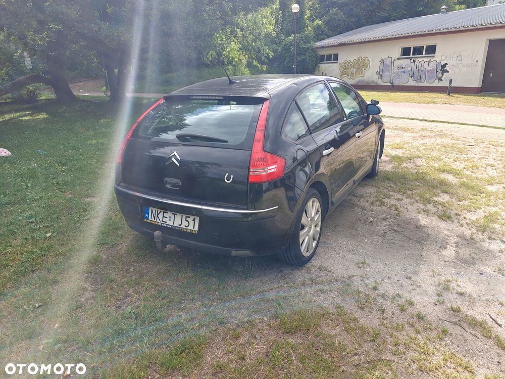 Citroën C4 2.0 16V Exclusive - 7