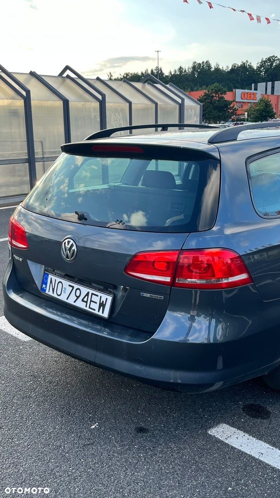 Volkswagen Passat 1.6 TDI Comfortline - 12
