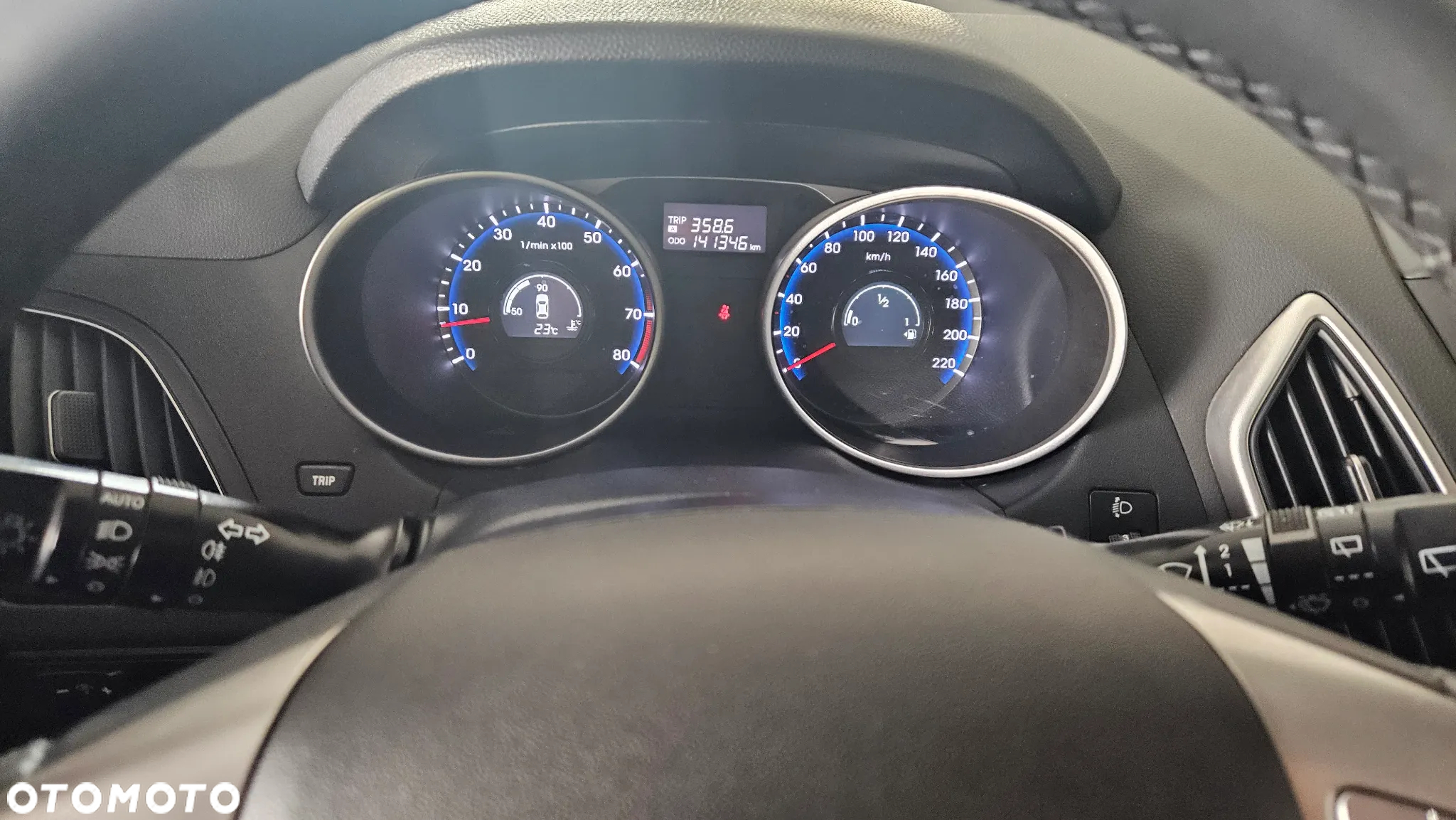 Hyundai ix35 1.6 2WD blue Style - 12