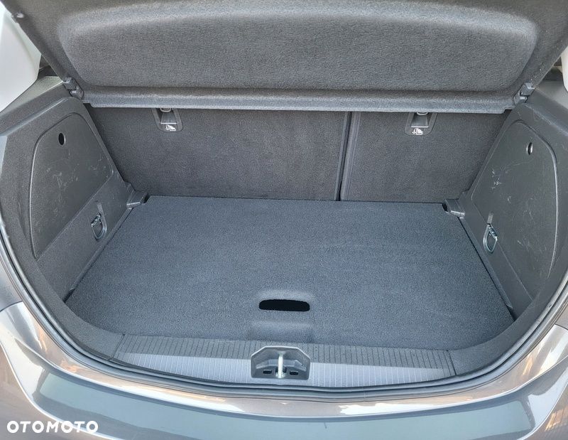 Opel Corsa 1.4 Innovation - 36