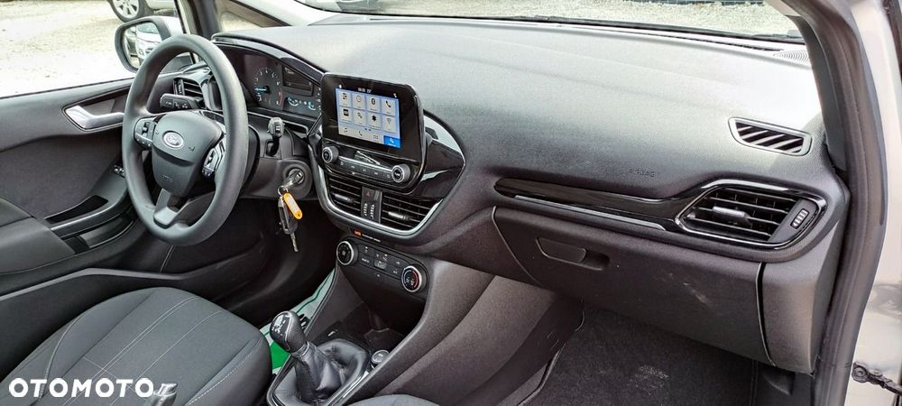 Ford Fiesta - 34