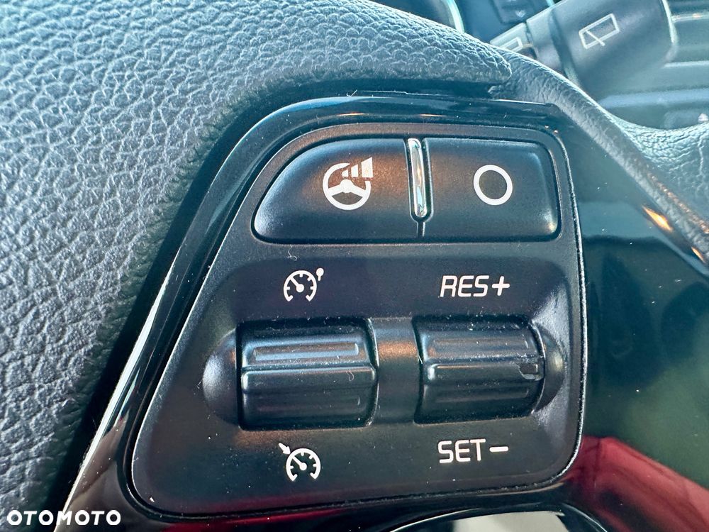 Kia Ceed 1.6 GDI DCT Platinum Edition - 20