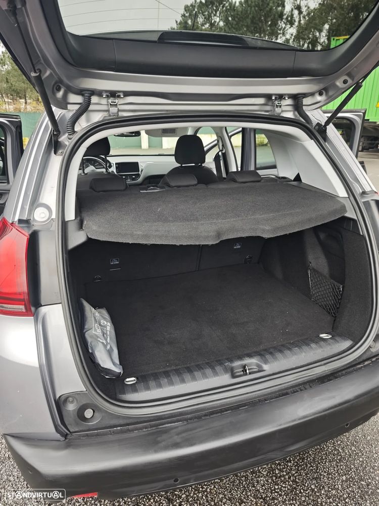 Peugeot 2008 1.2 PureTech Style - 13