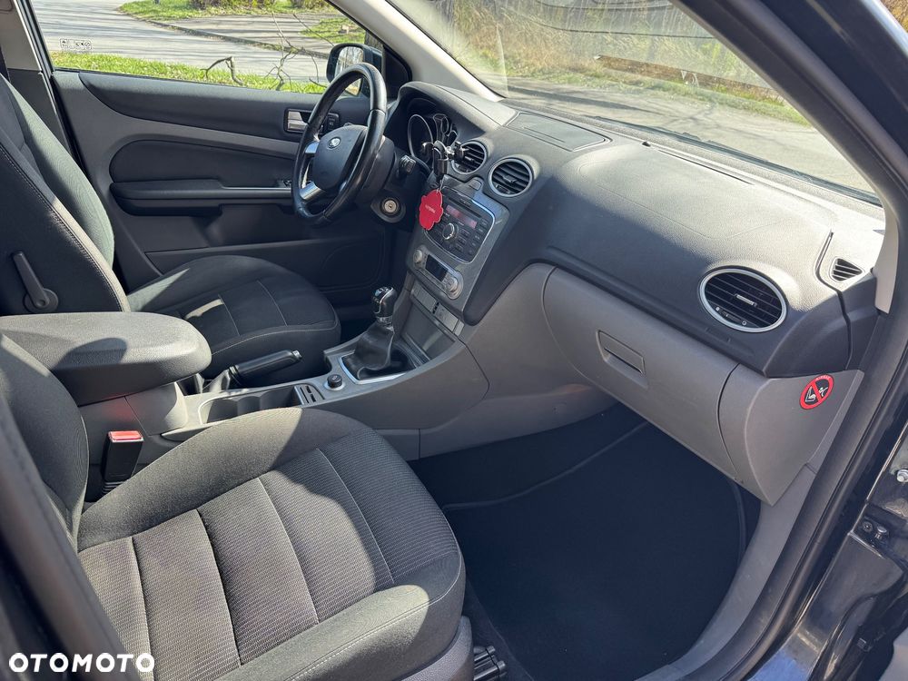Ford Focus 1.8 FF Ambiente - 5