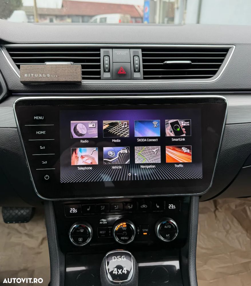 Skoda Superb 2.0 TDI DSG 4X4 Style - 10