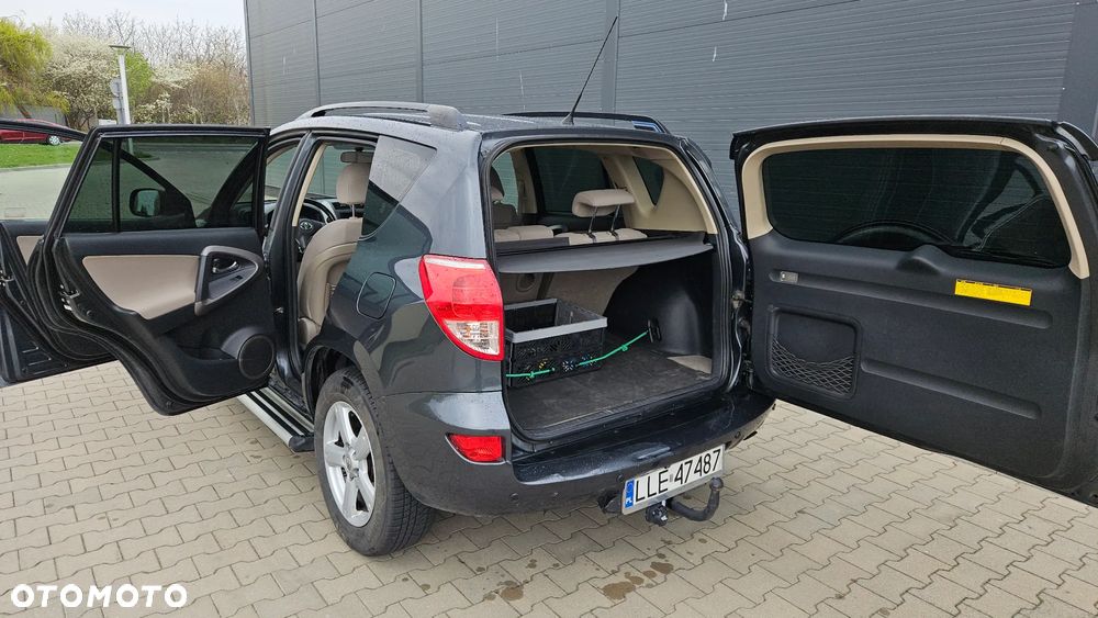 Toyota RAV4 2.2 D-4D Premium - 7