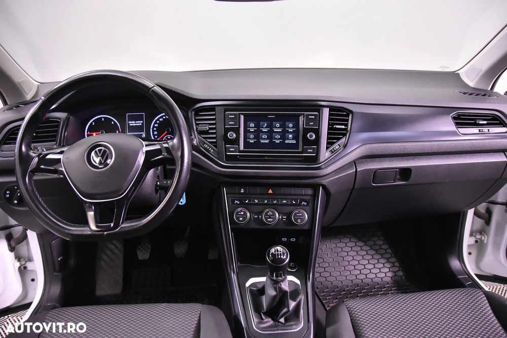 Volkswagen T-Roc - 9