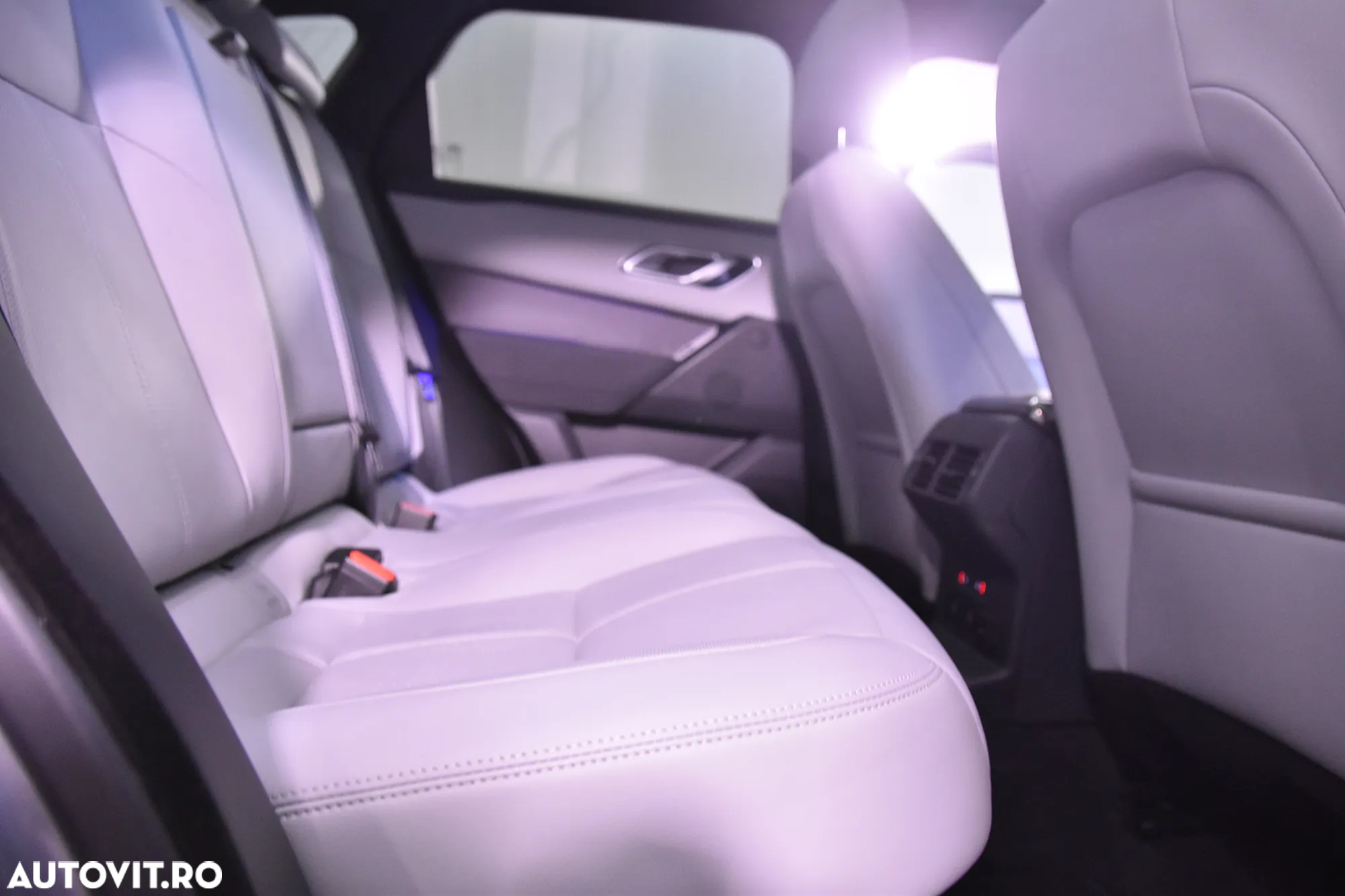 Land Rover Range Rover Velar - 12