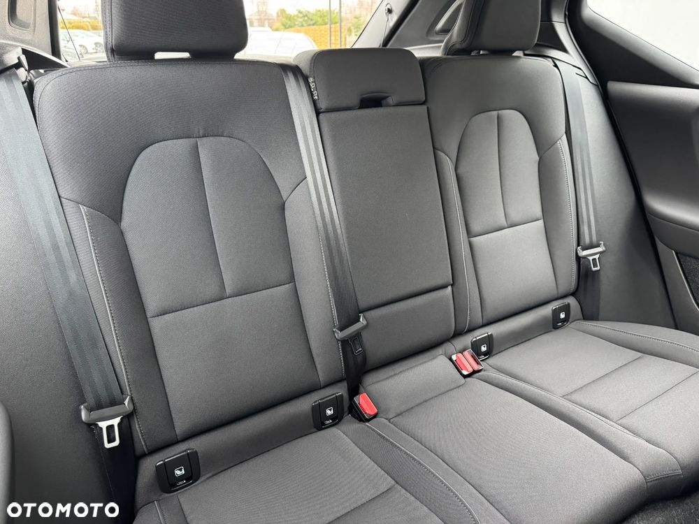 Volvo XC 40 T3 Momentum Pro - 27