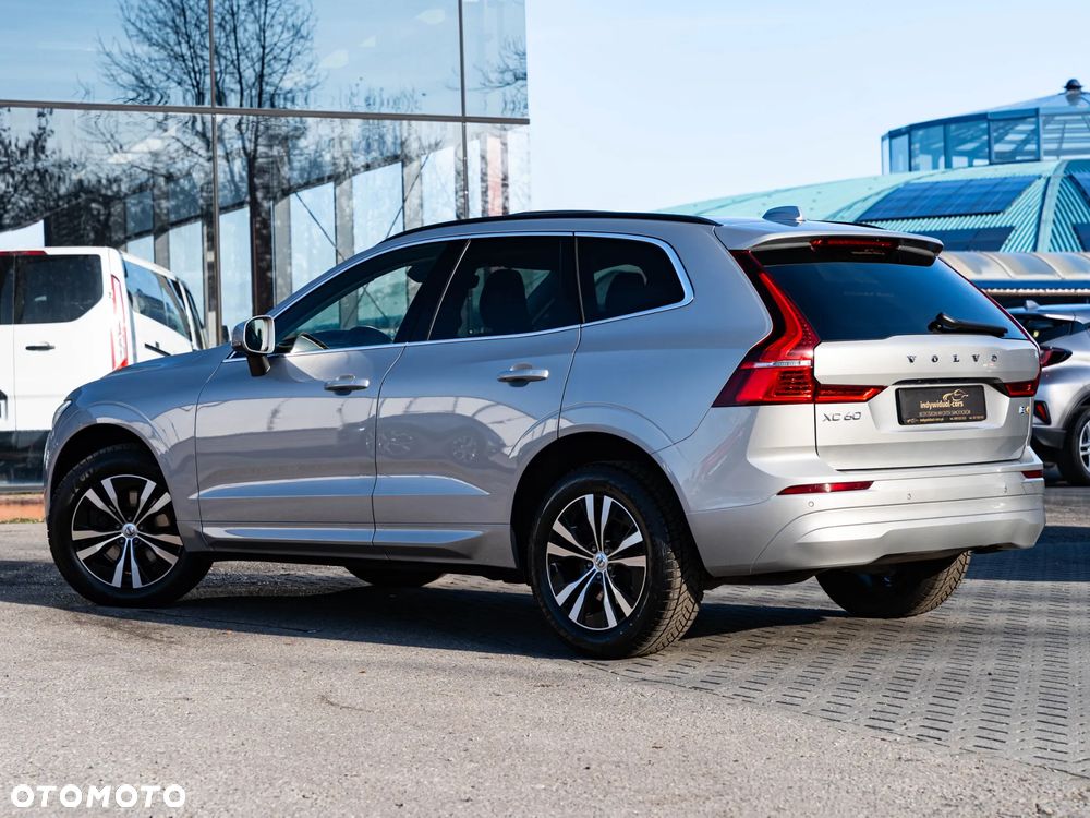 Volvo XC 60 B4 D Geartronic Momentum Pro - 11