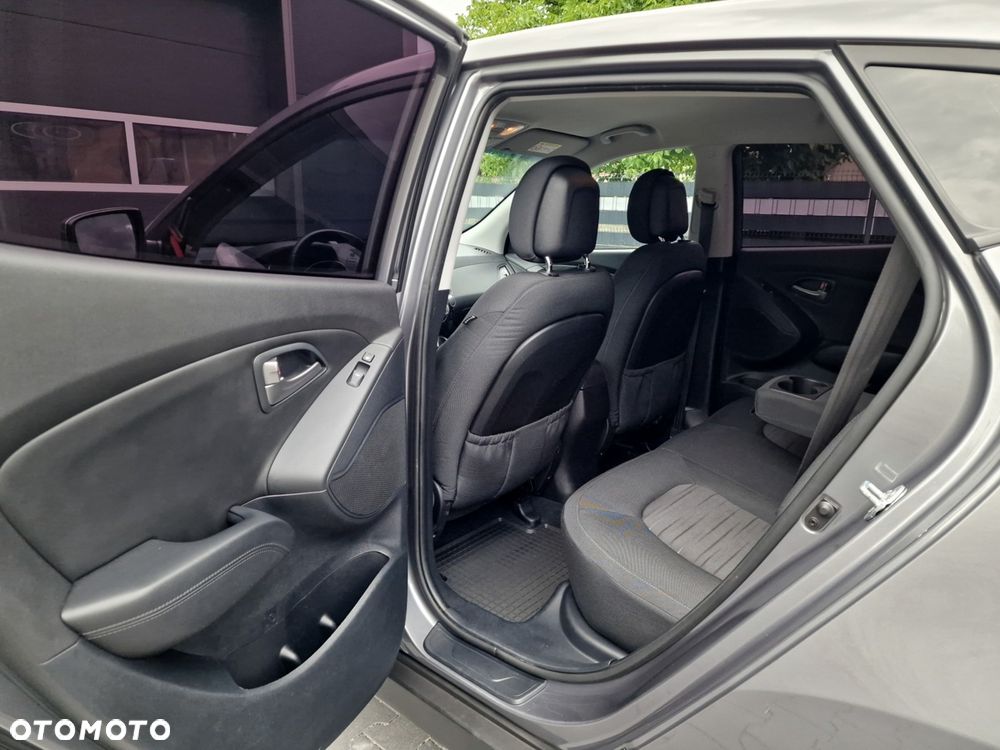 Hyundai ix35 1.7 CRDi 2WD blue Style - 16
