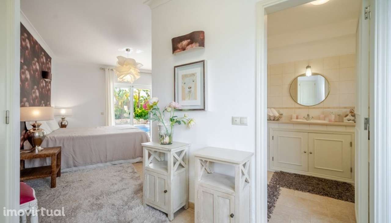 Fantástica Moradia V3+1 com piscina para venda em Lagos, Algarve - Grande imagem: 3/28
