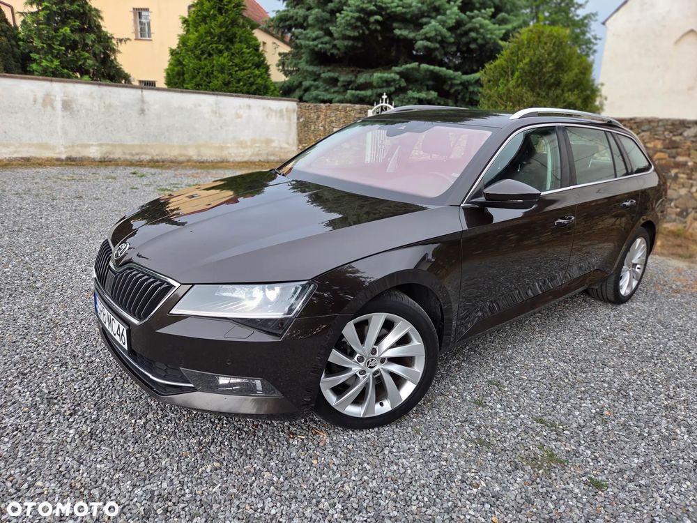 Skoda Superb 2.0 TDI Style DSG - 6