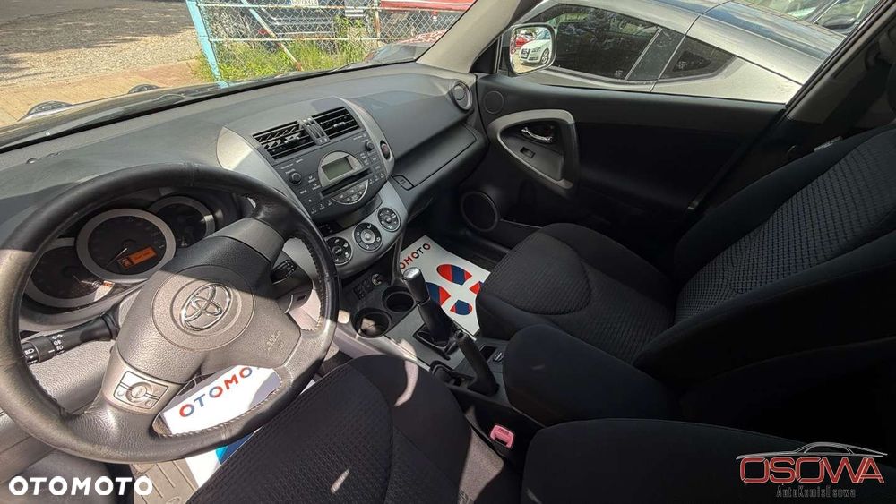Toyota RAV4 - 14