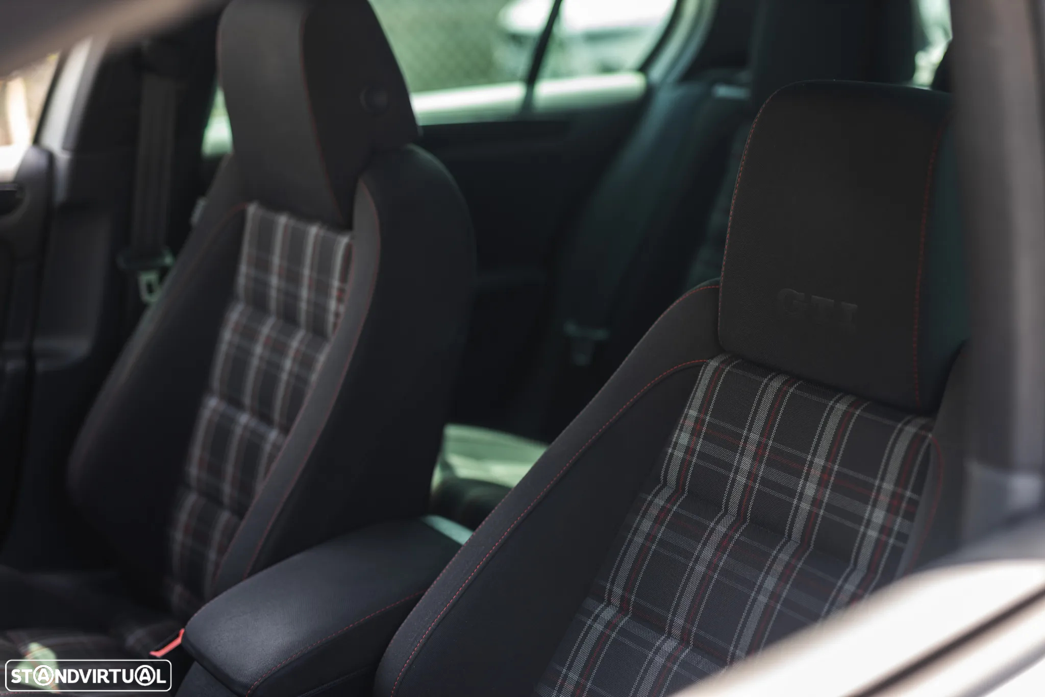 VW Golf 2.0 TSi GTI DSG - 24