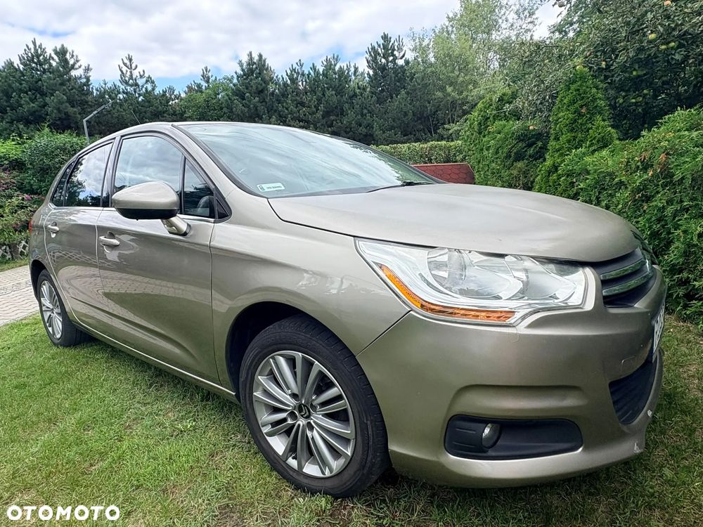 Citroen C4 2010 photo 3