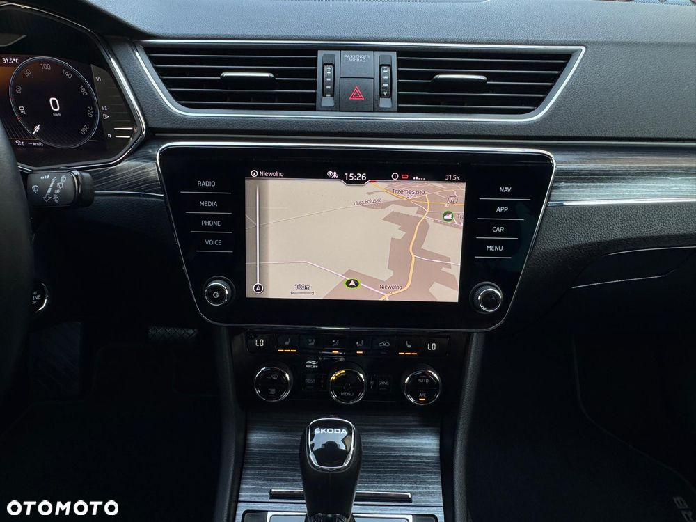 Skoda Superb 2.0 TDI SCR Style DSG - 26