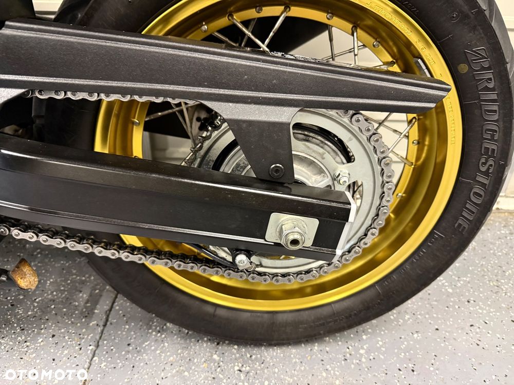 Suzuki V-STROM - 15