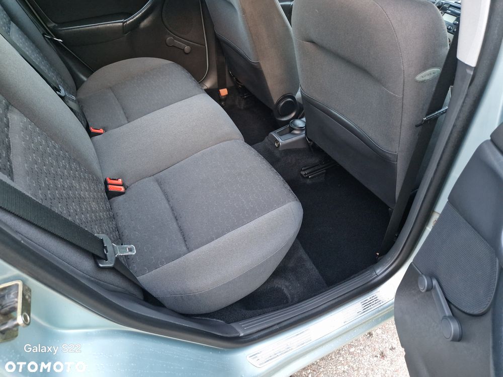 Ford Focus 1.6 16V Sport - 11