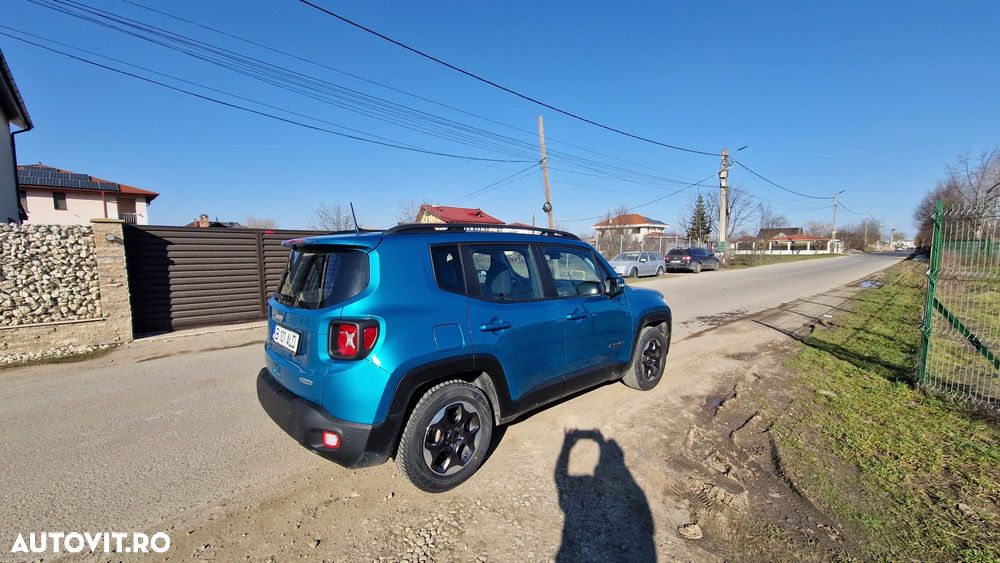 Jeep Renegade 1.3 Turbo 4x2 DDCT6 Longitude - 3