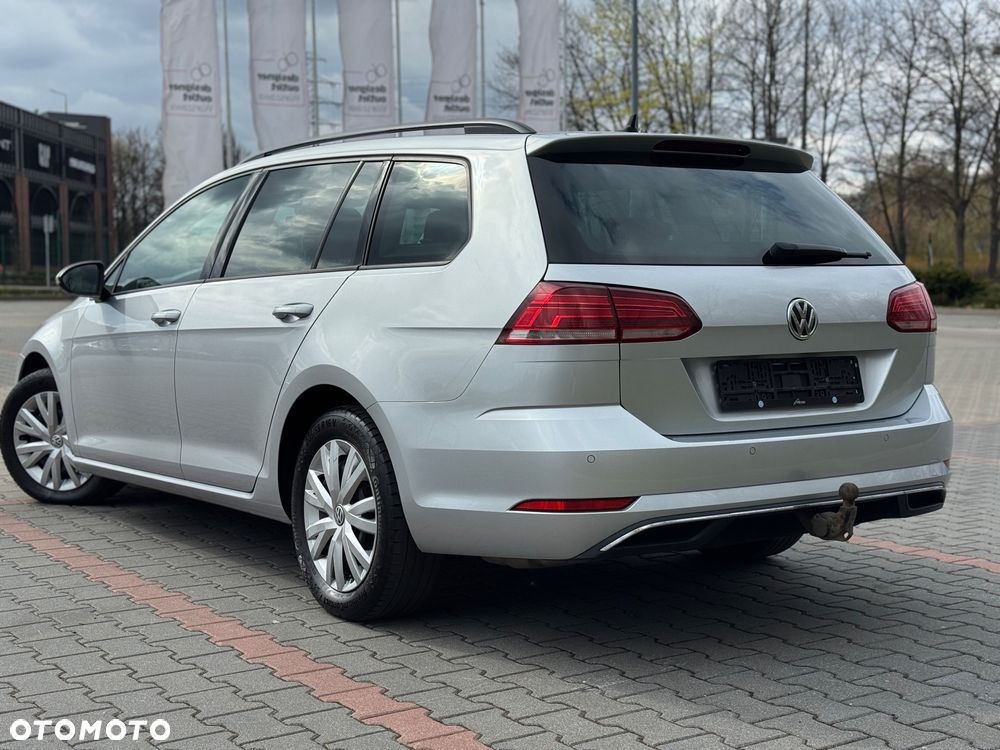 Volkswagen Golf 2.0 TDI SCR DSG Highline - 3