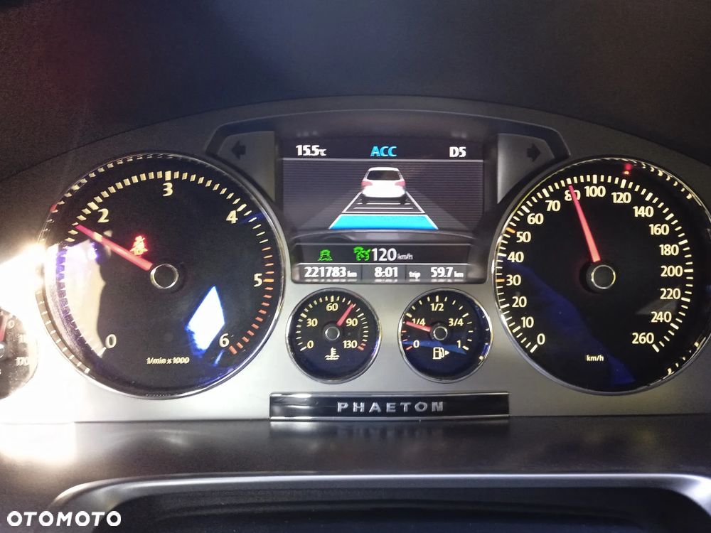 Volkswagen Phaeton 3.0 V6 TDI DPF 4MOTION Automatik (5 Sitzer) - 32