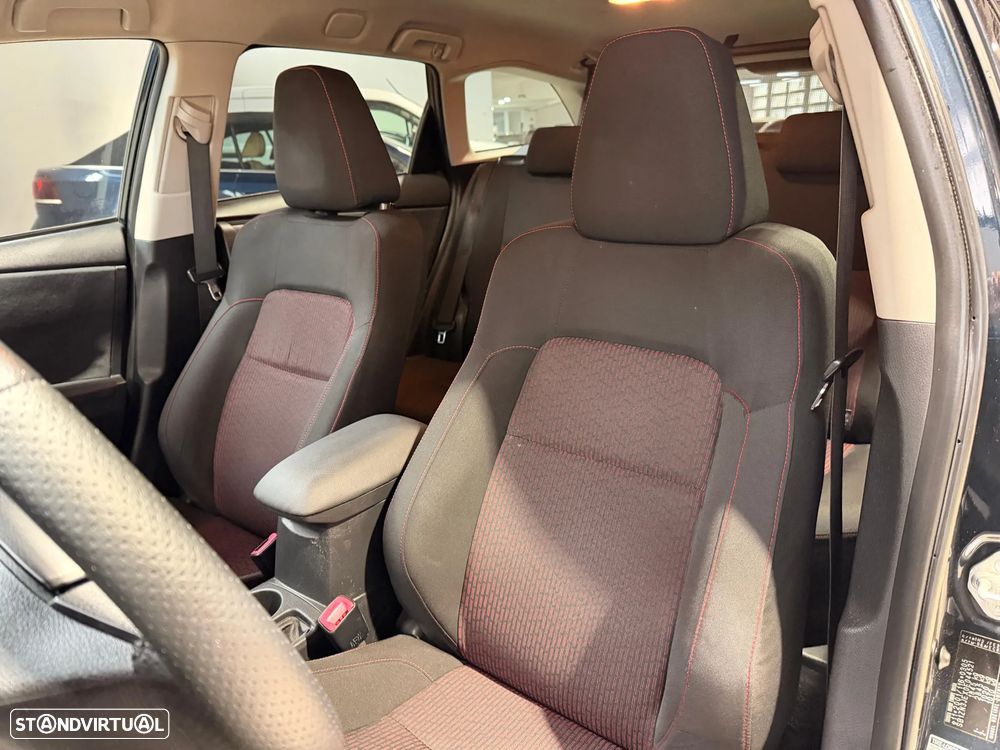 Toyota Auris Touring Sports 1.4 D-4D Com+P.Sport +Navi - 11