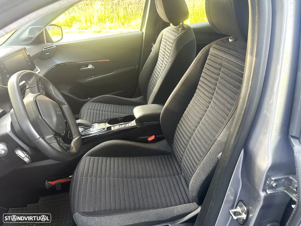 Peugeot e-208 Active Pack - 11