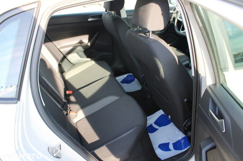 Volkswagen Polo - 23