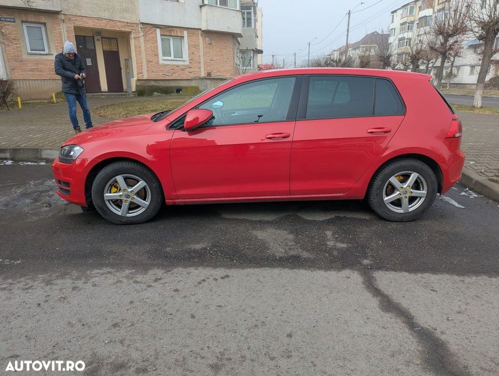 Volkswagen Golf 1.6 TDI Comfortline - 4